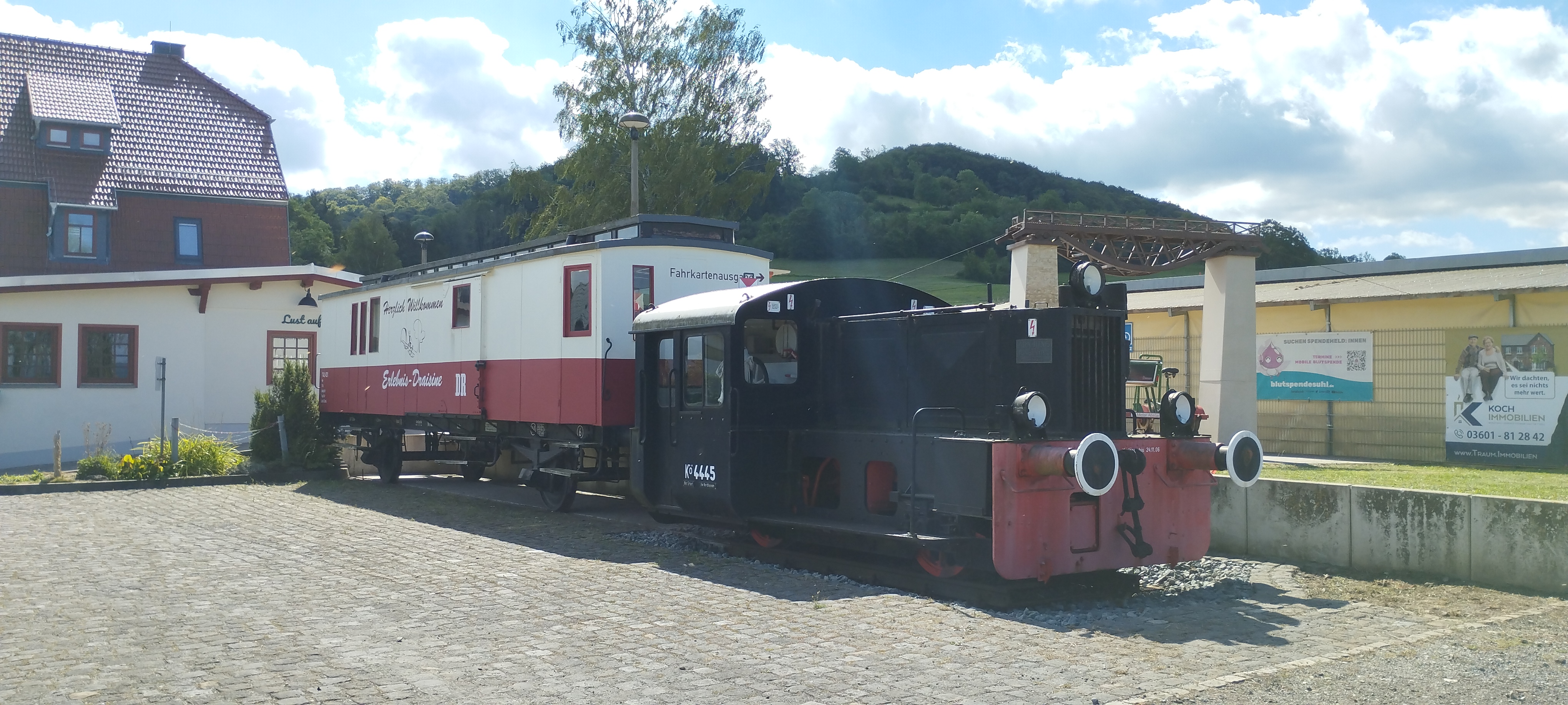 Einsteigen in den Kanonenbahn-Zug